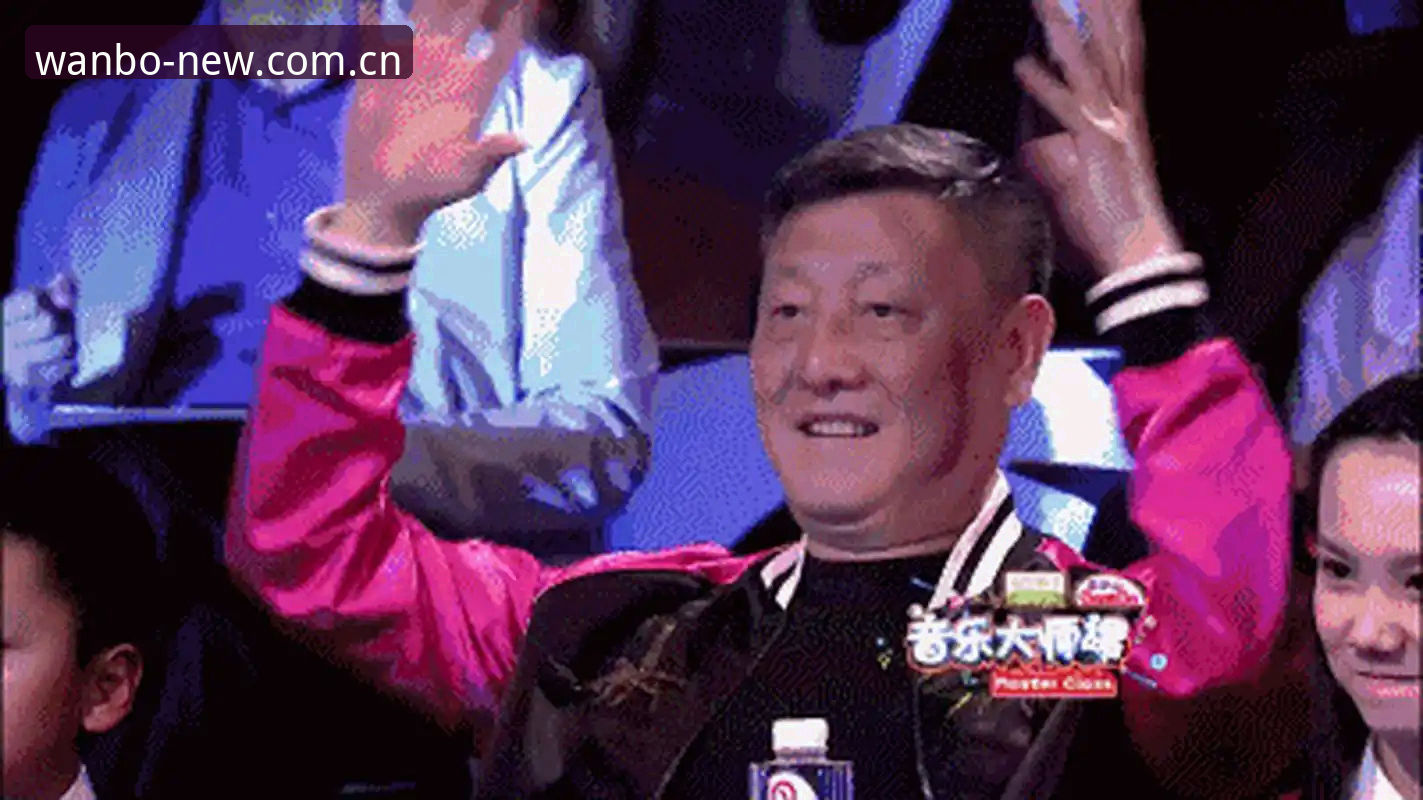 利物浦的低调大师与高昂的庆典：雷·肯尼迪的传奇，你会为他驻足几分钟？